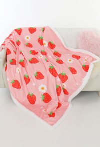 Miccostumes Strawberry Prints Washable Soft Fuzzy Faux Fur Throw Blanket
