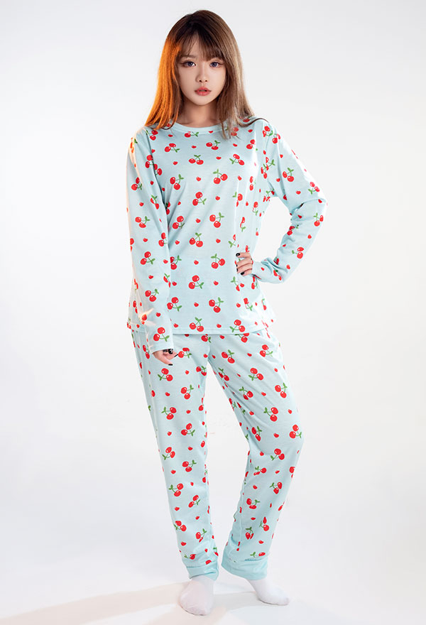 Miccostumes Cherry Prints Women Pajamas Set Top and Pant Sleep Set Long Sleeve Lounge Sets Sleepwear