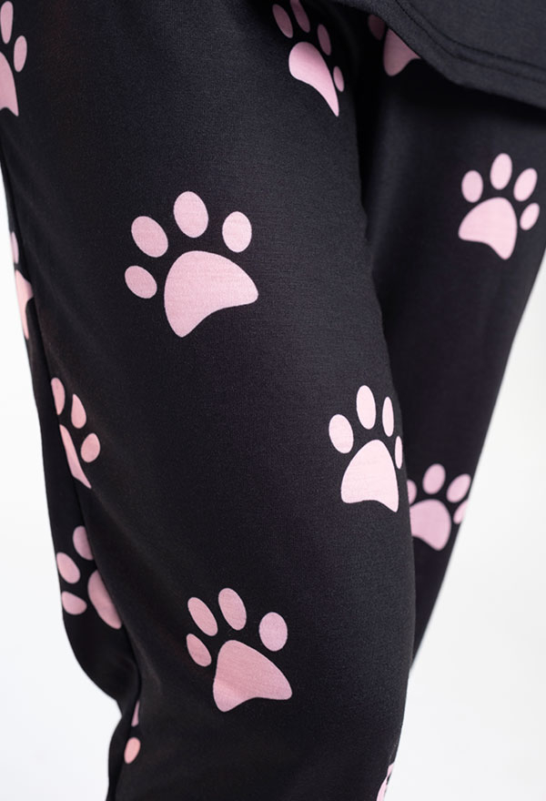 Miccostumes Cat Paw Prints Women Pajamas Set Top and Pant Sleep Set Long Sleeve Lounge Sets Sleepwear