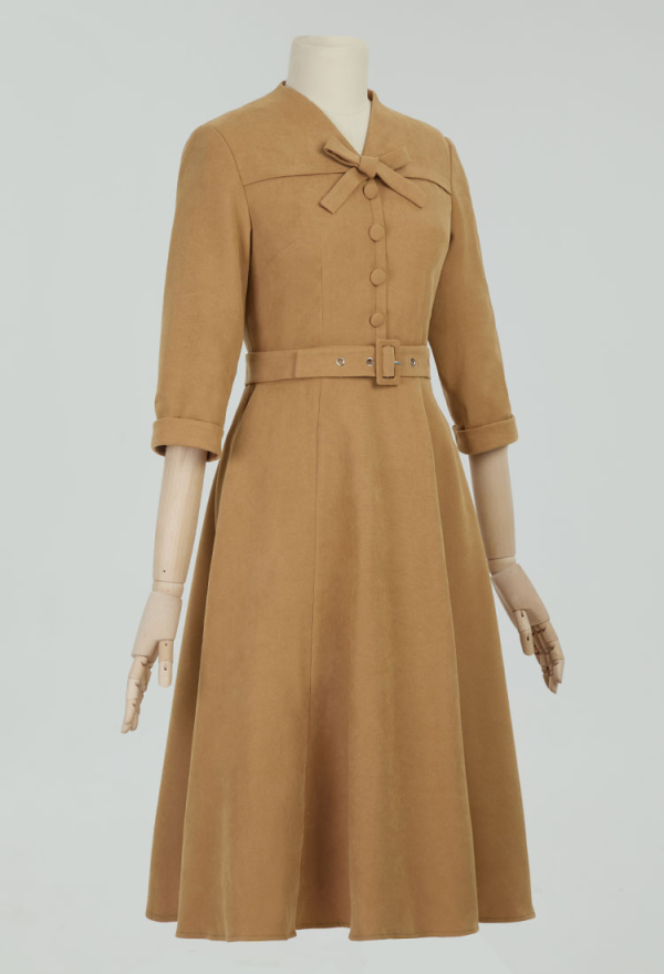 1950er Vintage V-Ausschnitt Sieben Ärmel Kleid mit Gürtel