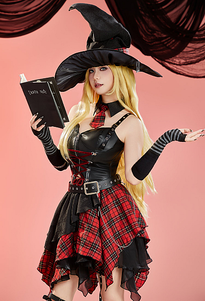Misa Amane Witch Cosplay