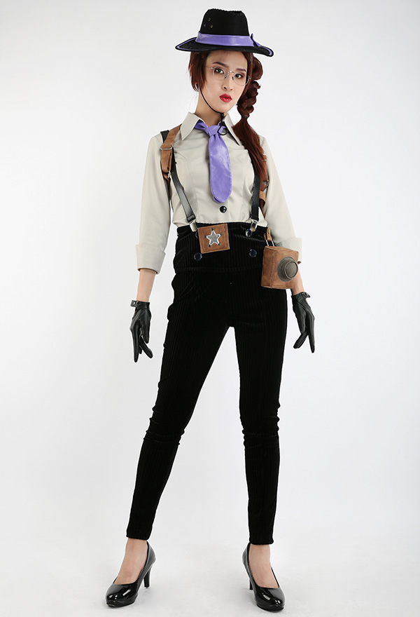 Fortnite Real Life  Cosplay woman, Cosplay outfits, Halloween