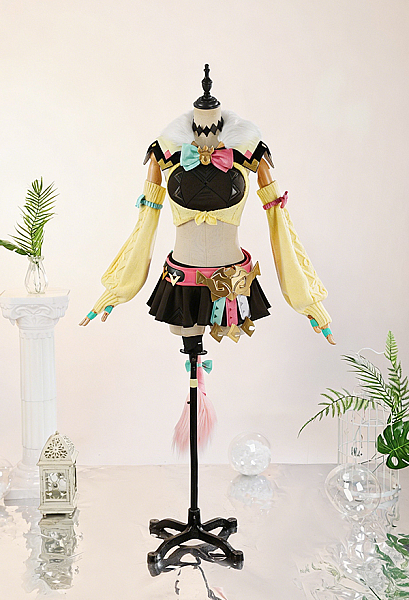 Varesa Cosplay