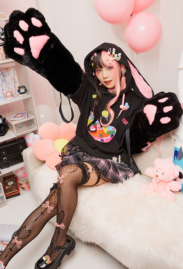 Hoodie Kawaii avec Pattes de Chat Détachable en Peluche Manche Gant Sac à Motif de Lapin à Oreilles Pendants