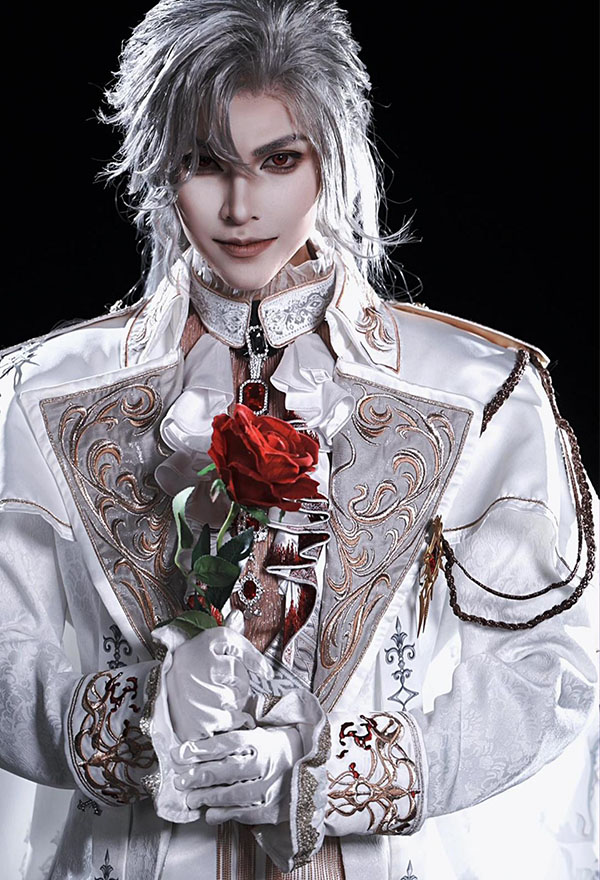 Love and deepspace Silver Wing Fiend Skin Sylus Cosplay Costume Lining and Coat with Detachable Cape