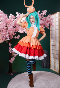 Monogatari Series Ononoki Yotsugi Cosplay Costume Puffy Sleeve Blouse and Skirt with Doll Head Accessory and Socks