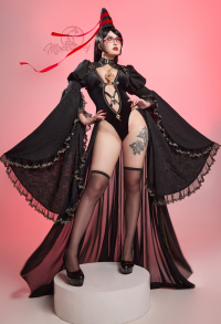 Bayonetta Derivative Sexy Dessous Set Lingerie Hohlbody und Mantel mit Rock und Halskette