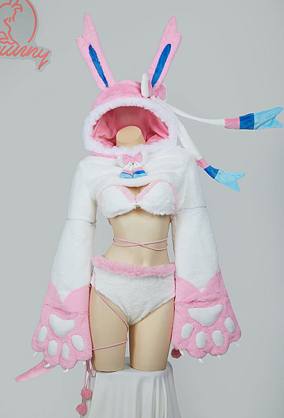 sylveon cosplay (˶>⩊<˶)