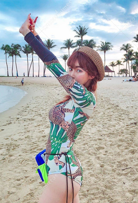 Women Leopard Floral Printed One Piece Swimsuit Long Sleeve Sun Protective Swimwear Sexy Turtleneck Beach Wear Monokini Bathing Suit