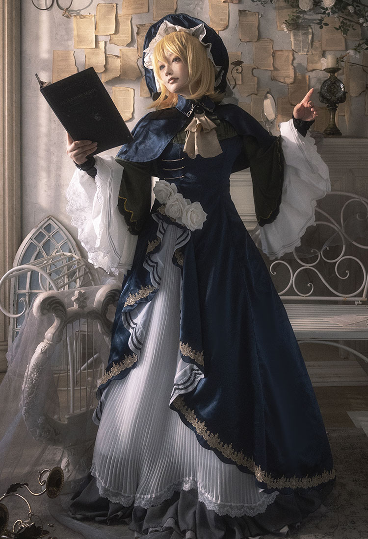 Vocal Rin Cosplay Costume Vintage Lolita Dress with Cloak Hat and Bracelet