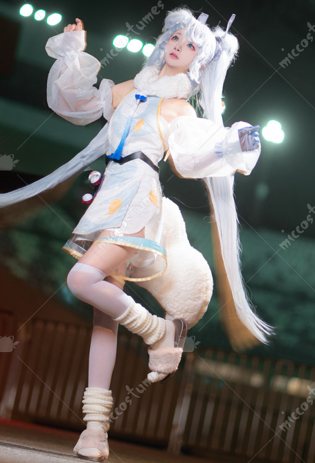 Vocal Cosplay Costume Top Shorts Set with Belt and Scarf