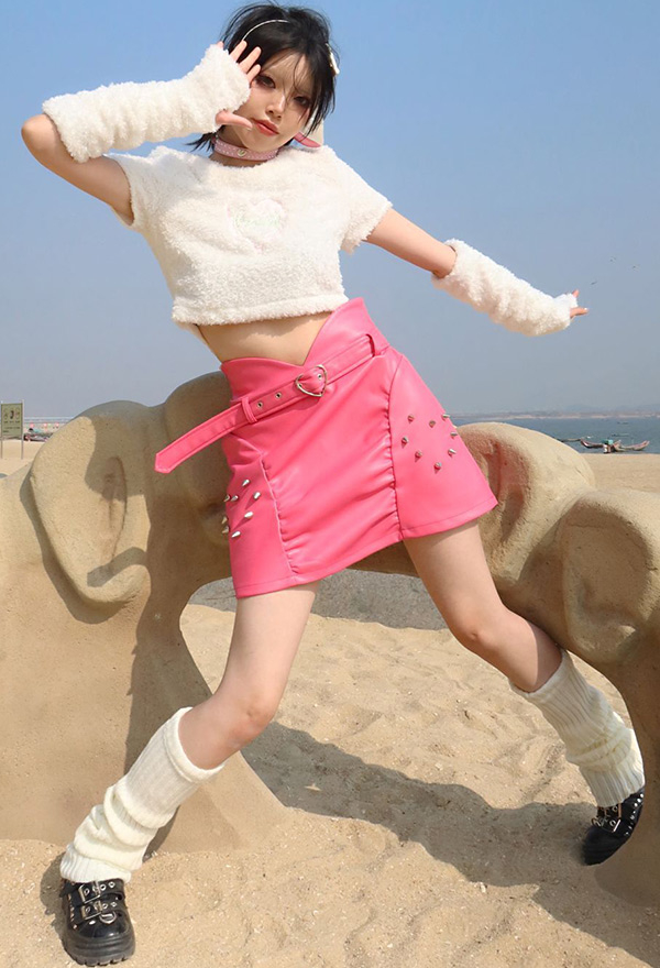 Cyberpunk Skirt Rivet and Heart Decor Skirt Top Quality Hot Pink